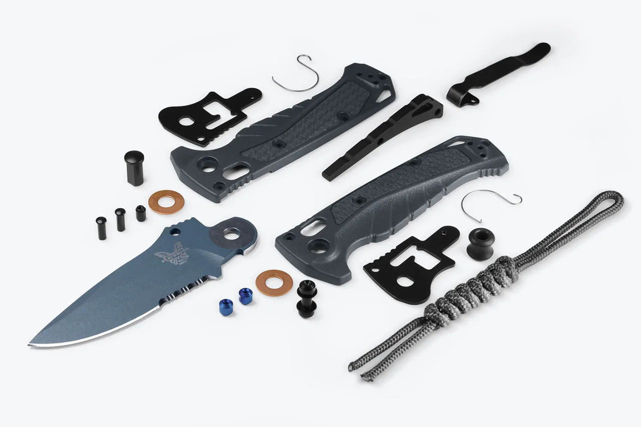Benchmade Mini Adira 18065SBT-01 - миниатюра 4